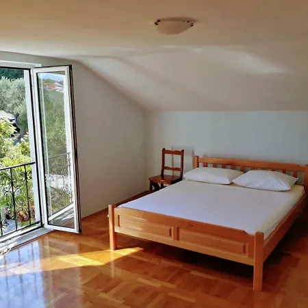 Andela Apartment *