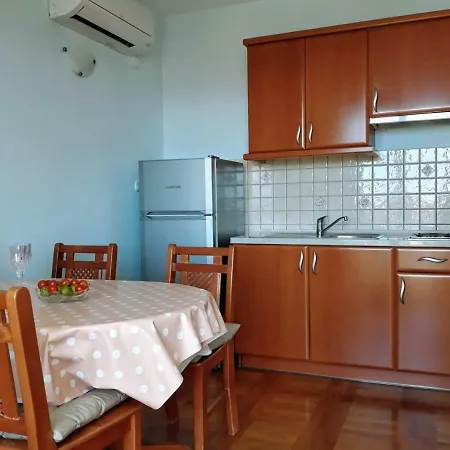 Andela Apartment *
